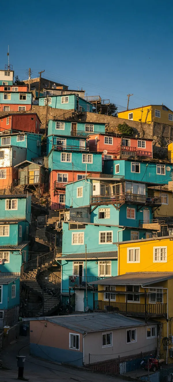 Colorful Valparaíso Hillside Houses
