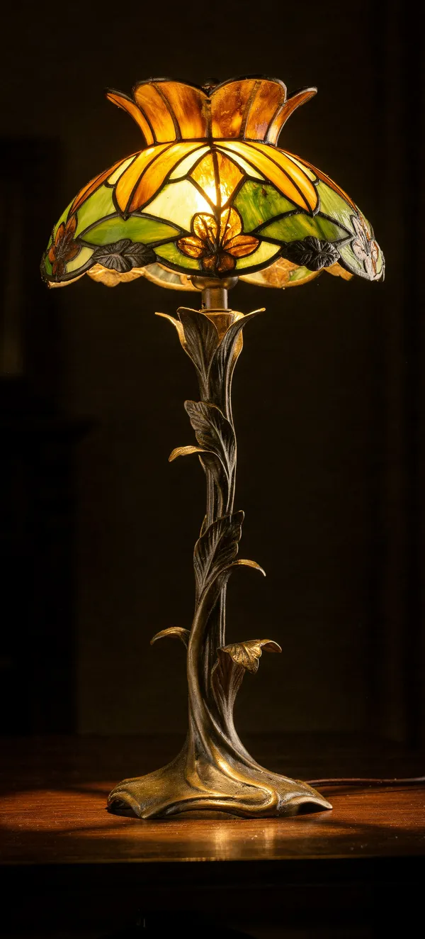Art Nouveau Tiffany Lamp
